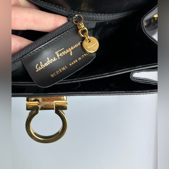SALVATORE FERRAGAMO Iconic Top Handle Gancini Black Leather Crossbody Bag 212181 - Picture 16 of 16